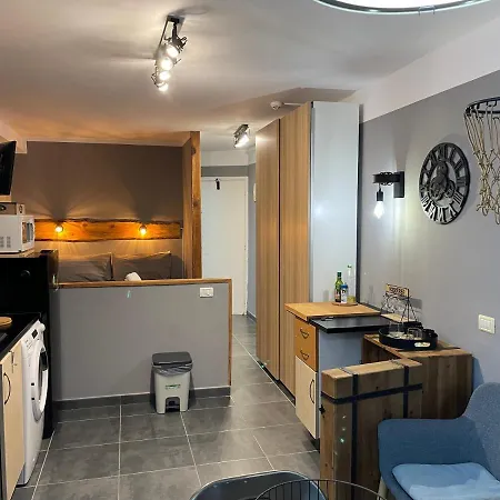 Near The Koka * بلايا ديل إنغلز