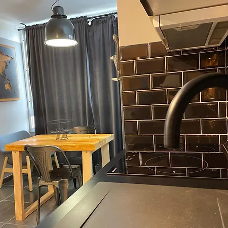 Near The Koka 公寓 *