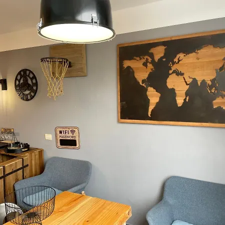 Near The Koka * Πλάγια ντελ Ινγκλές